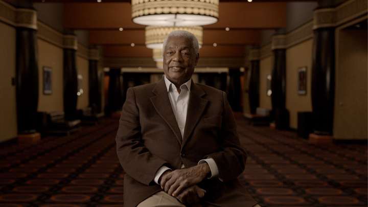 Cincinnati: Oscar Robertson - Lead by Example