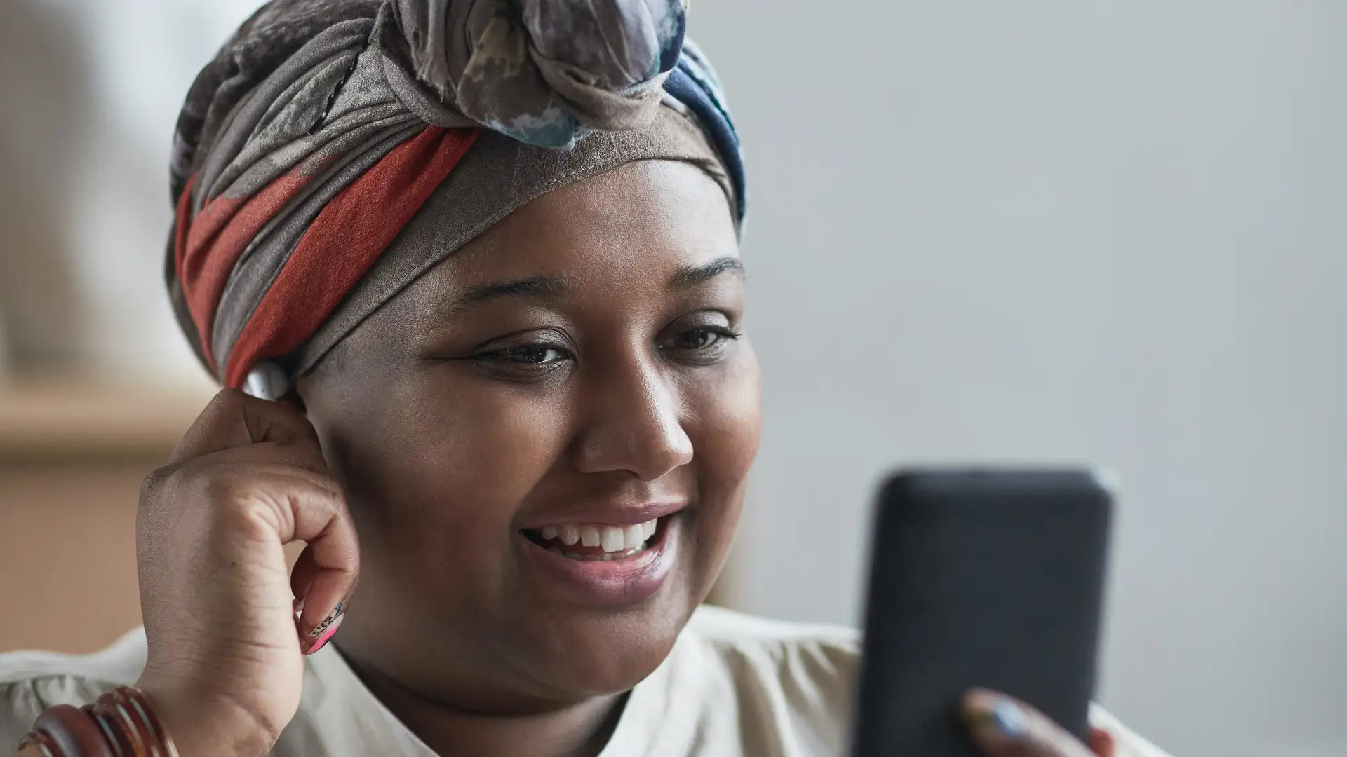 Finding Your Voice on Different Platforms -Your Life Online, Part 2