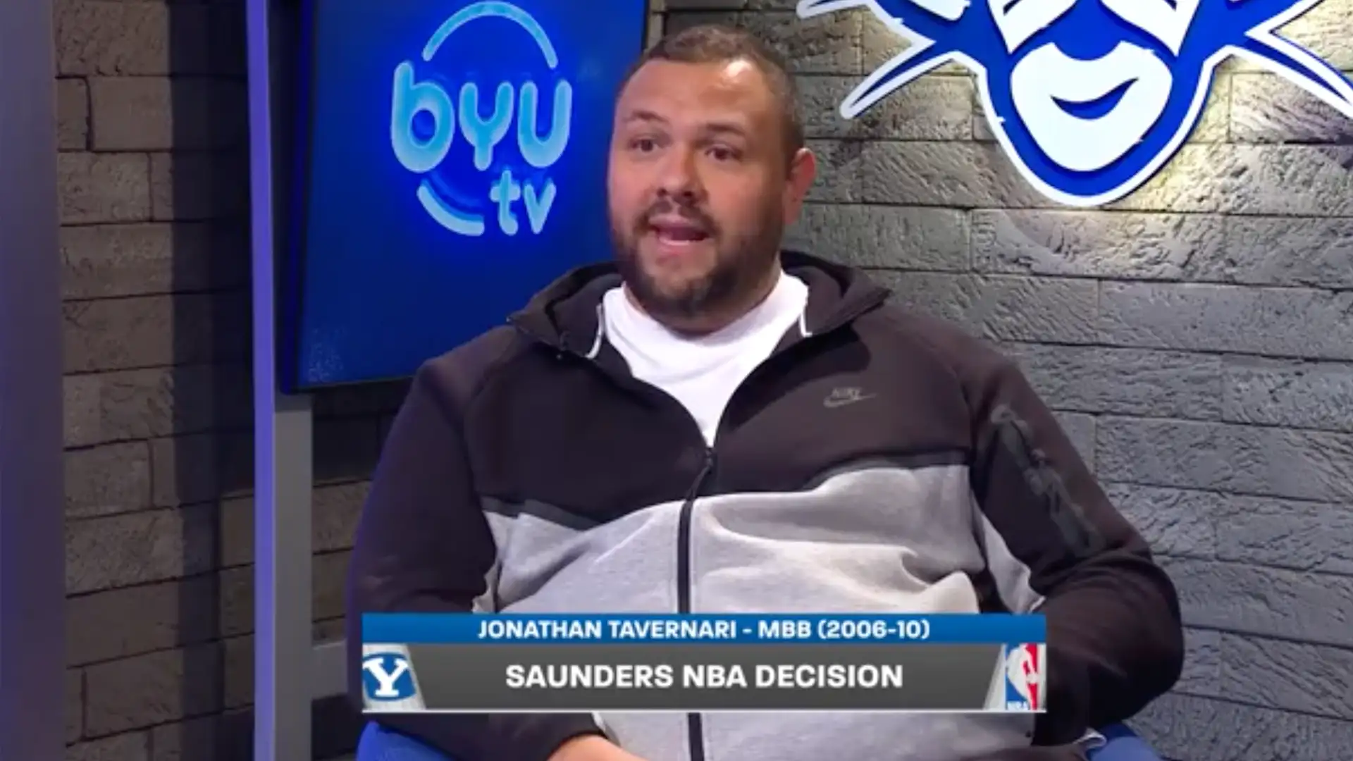 Jonathan Tavernari joins the show!