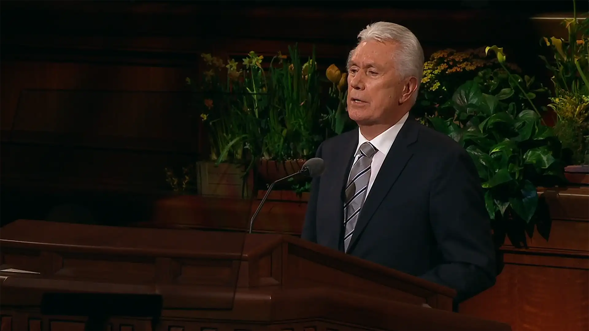 Elder Dieter F. Uchtdorf | Jesus Christ Is the Strength of Parents