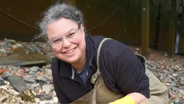 London Reveals Its Secrets to Mudlarks of the Thames