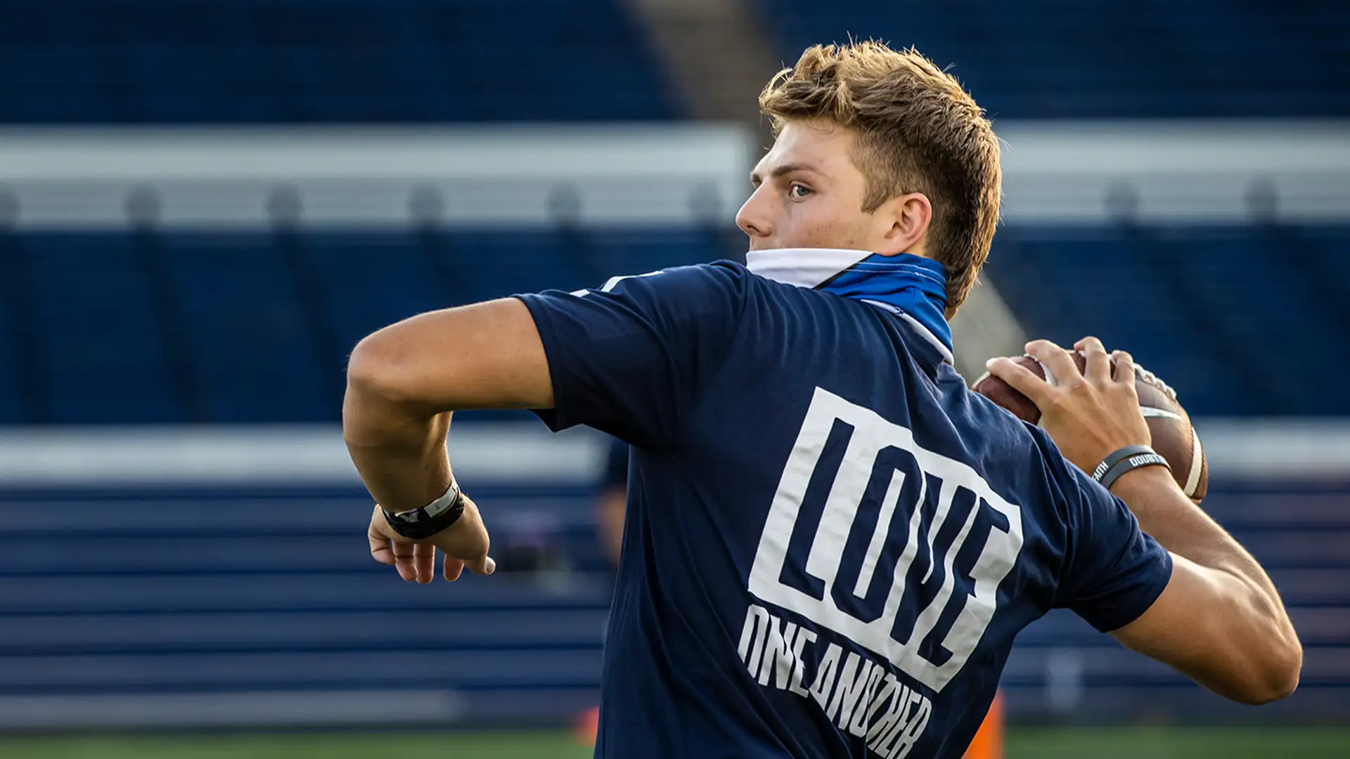 Live on (12-30-20) - A Lot of Abs In That Photo