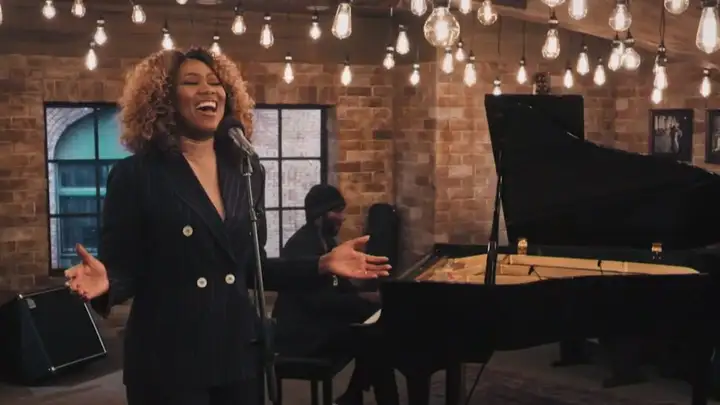Yolanda Adams