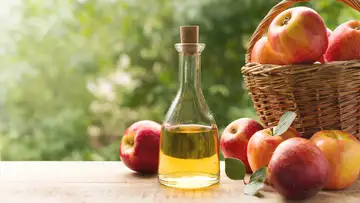 Does Apple Cider Vinegar Live Up to the Hype?