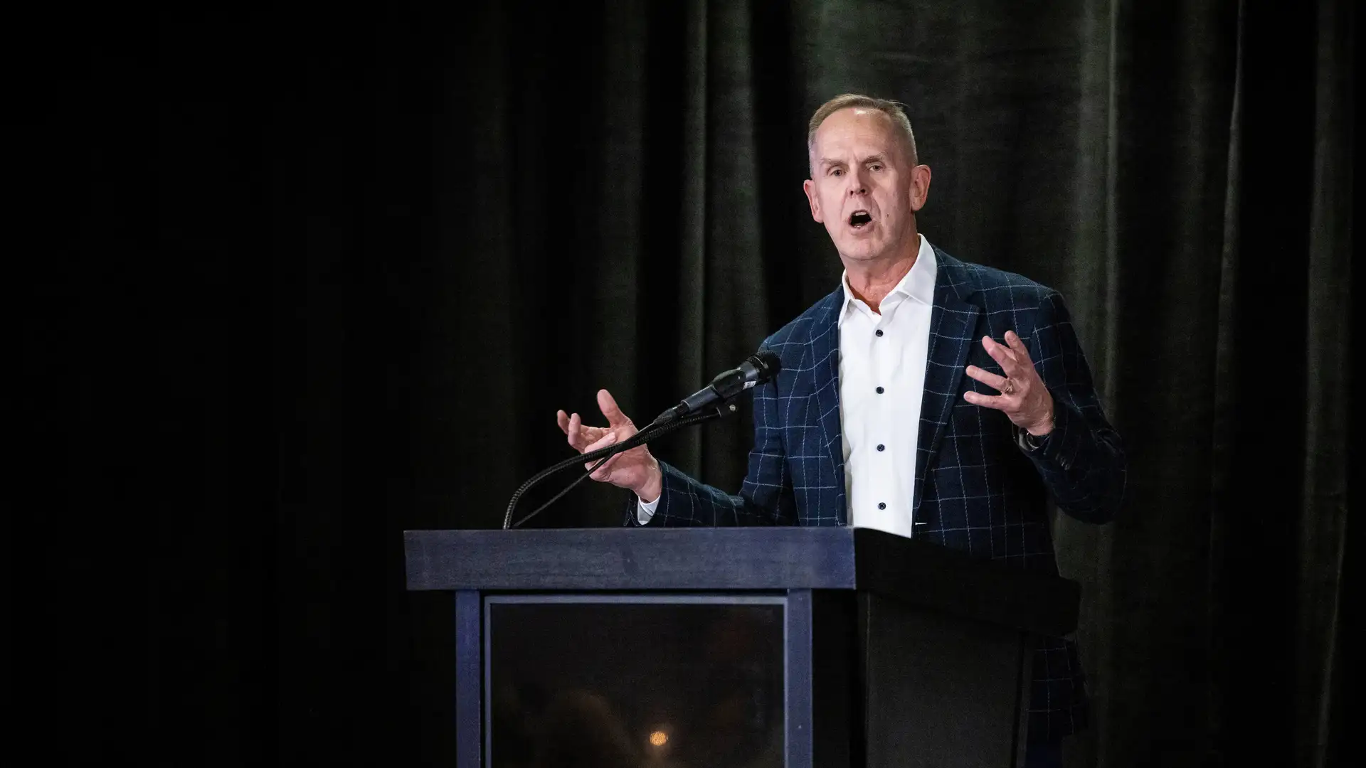 Tom Holmoe Part 1: The Right Fit