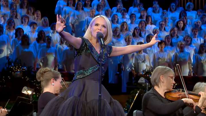 Christmas with the Tabernacle Choir featuring Kristin Chenoweth