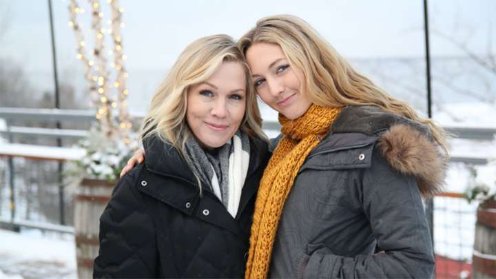 Jennie Garth and her daughter Luca in Alaska