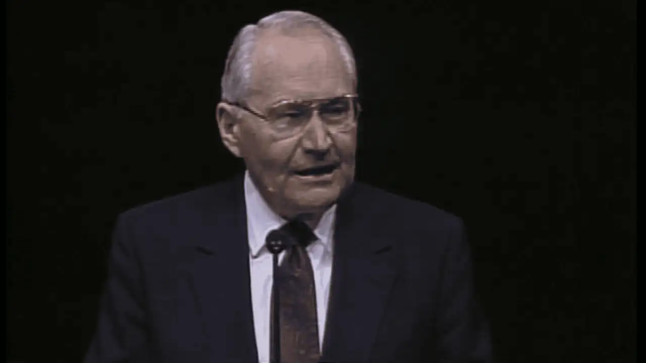 Tom Perryment BYU Devotional Address - 1975-1991 - Elder L. Tom Perry | Where There ...
