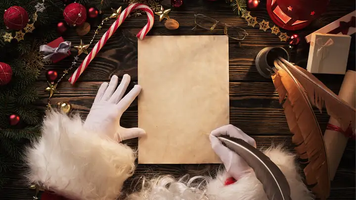 Kris Kringle Nabs Cash! A Cunning Christmas Crime