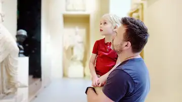 What Makes Books Great? Introducing Art to Children