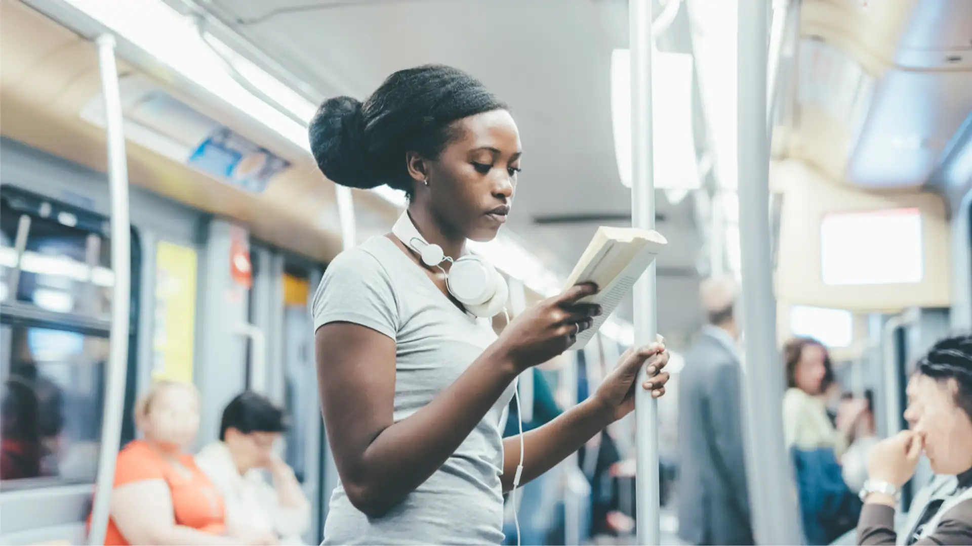 Reading Independence, The Role of Comics