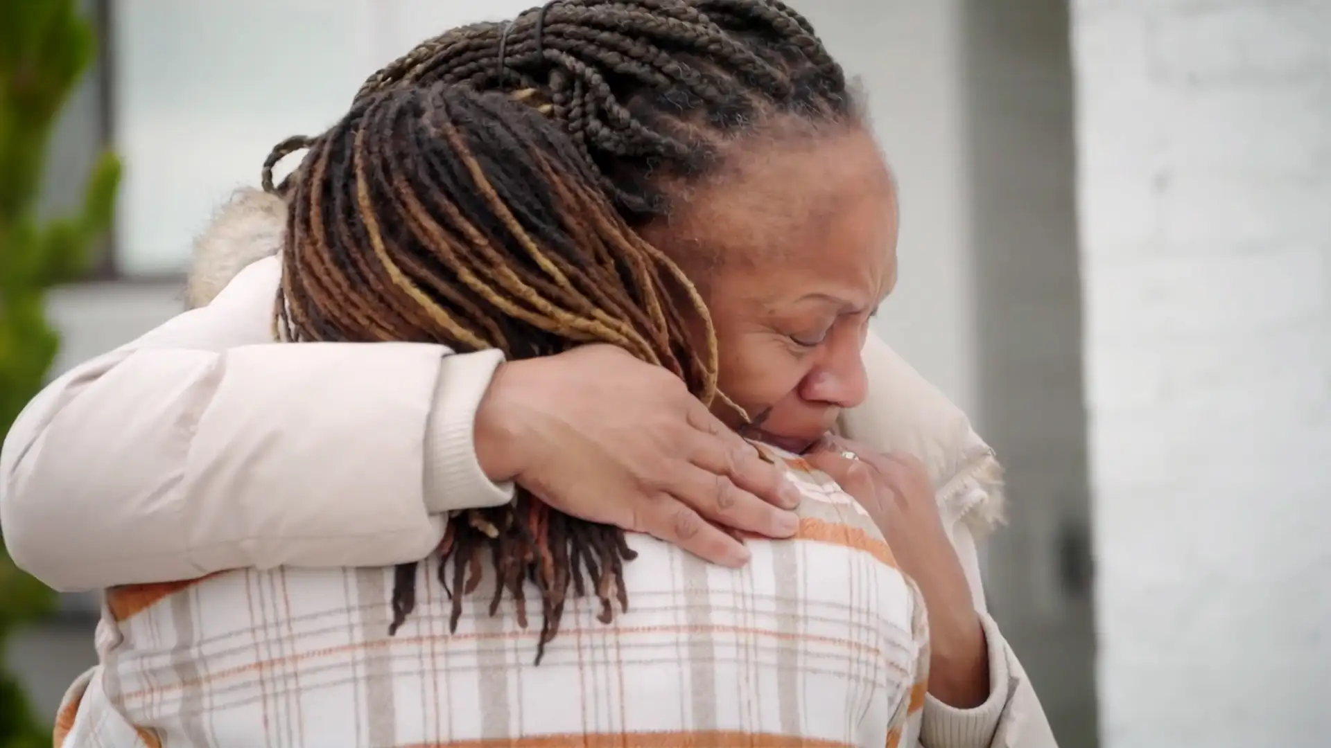 Woman Meets Her Birth Parents