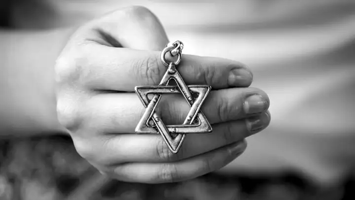 Teaching the Holocaust