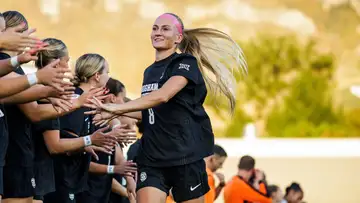 BYU Women's Soccer Midfielder Mika Krommenhoek