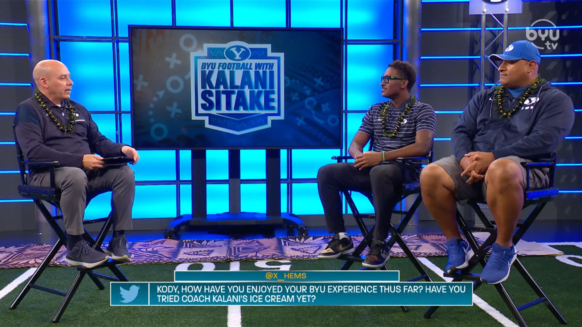 Social Media Q & A/ Uni Combo Reveal