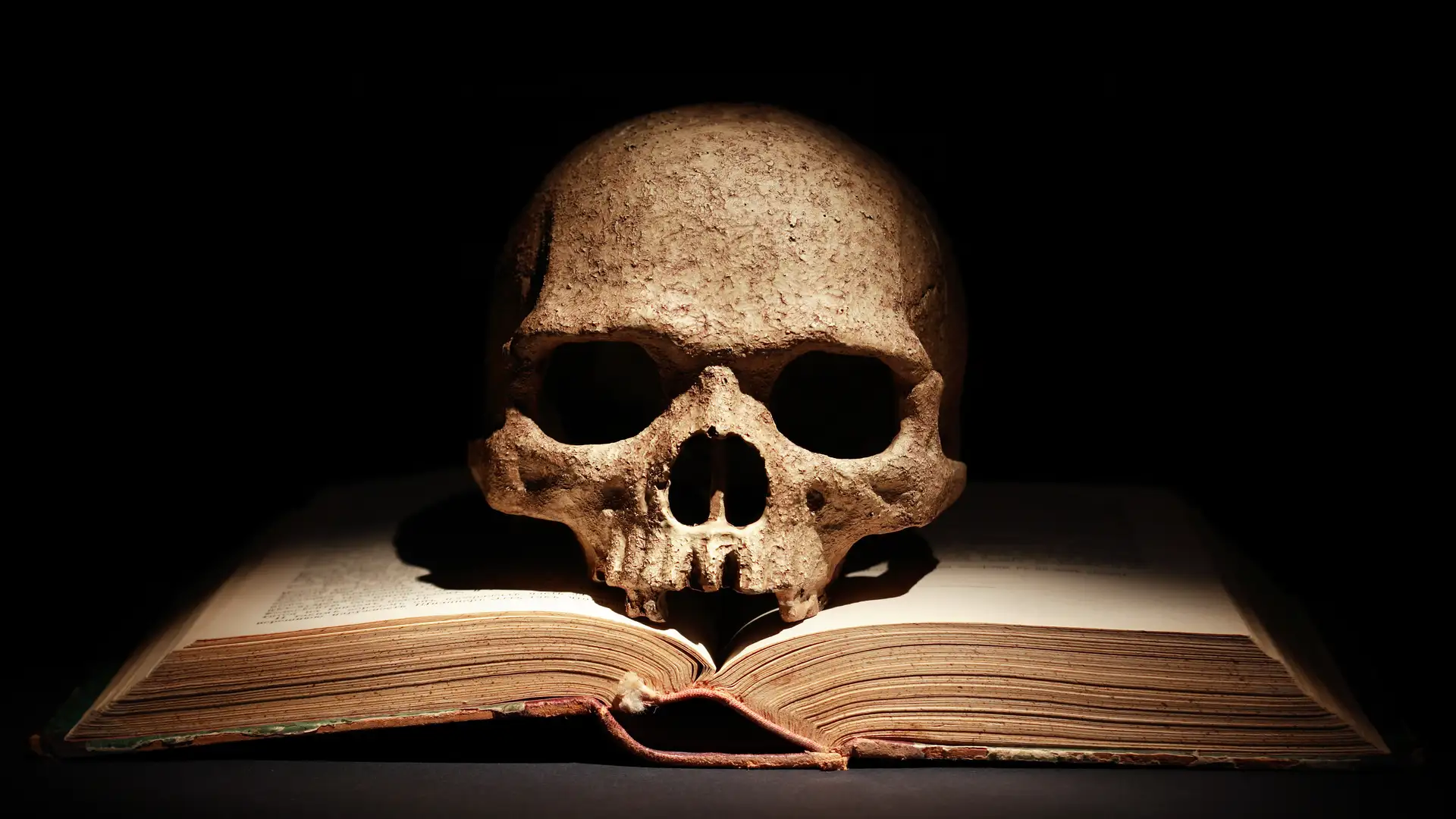 Classic Horror Books and Stories