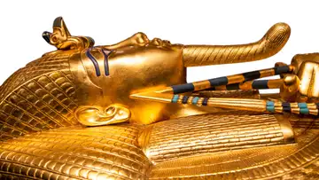 S2 E37: Uncovering Archaeology's Hidden Treasures . . . Out of Desert and Ice