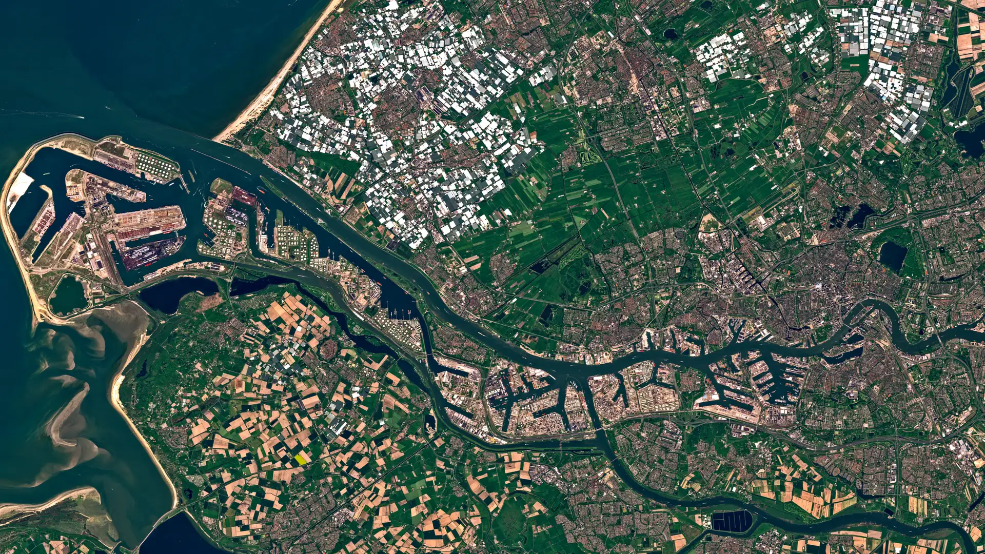 Bellingcat Investigative Journalism is Solving International Crimes Without Secret Intelligence