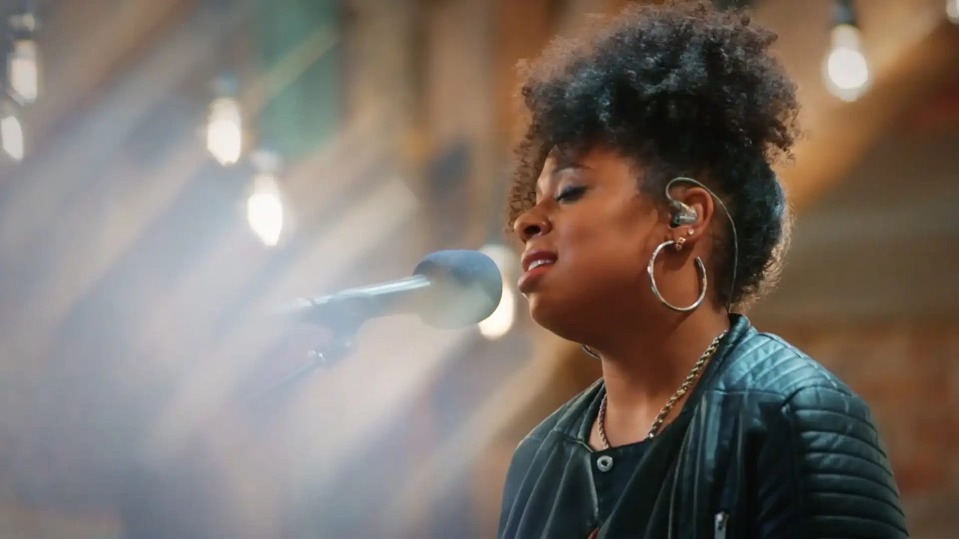 Bri Ray, "I need Thee Every Hour"