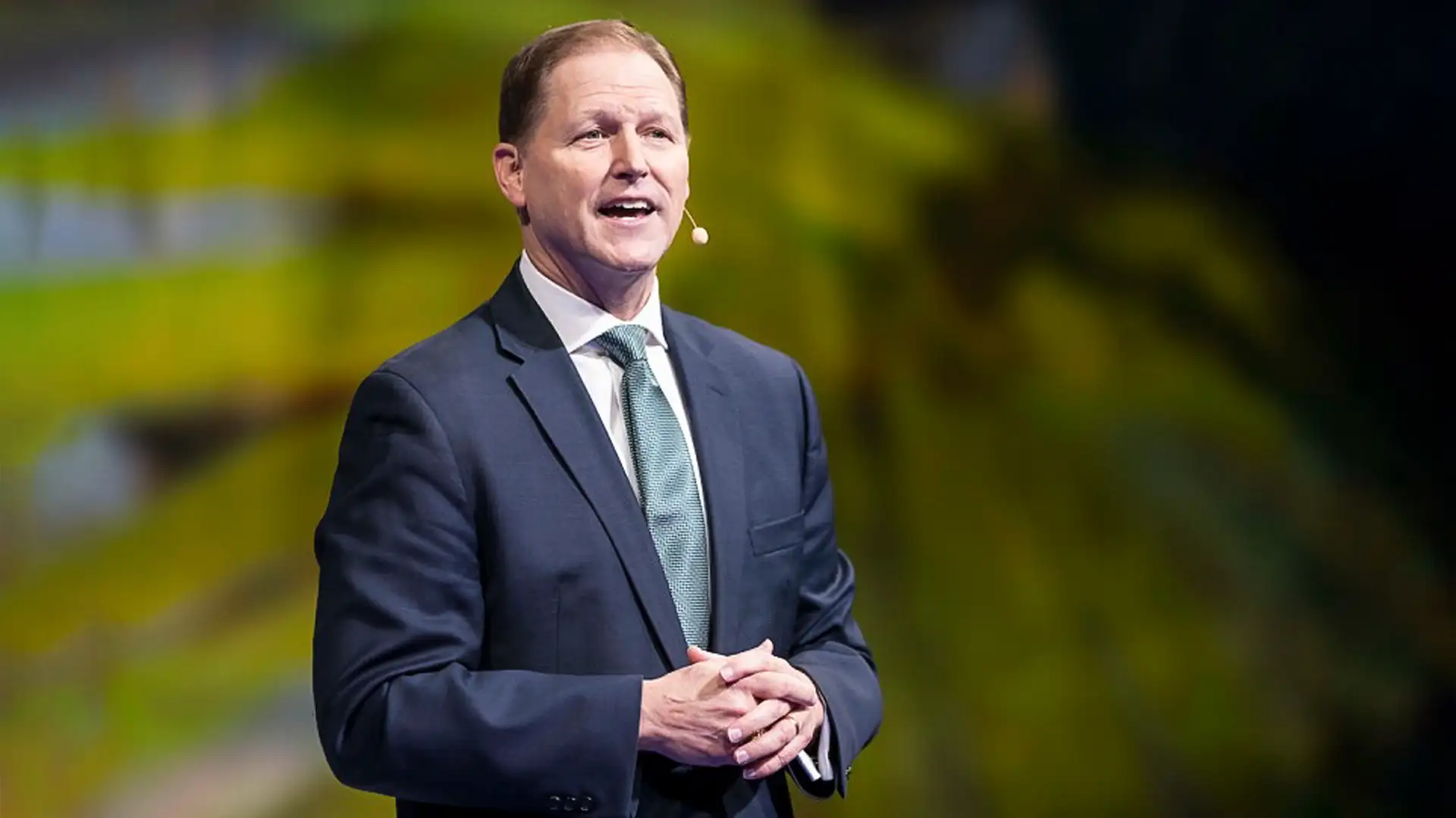 Elder Mark A. Bragg | A Master Class in Leadership: One Day with the Savior