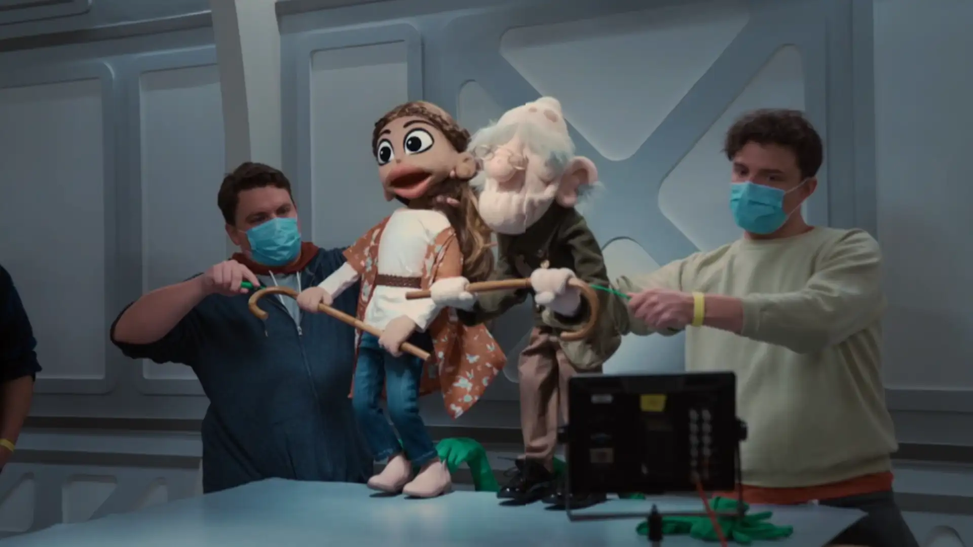 9 Years to Neptune: Puppets on Set