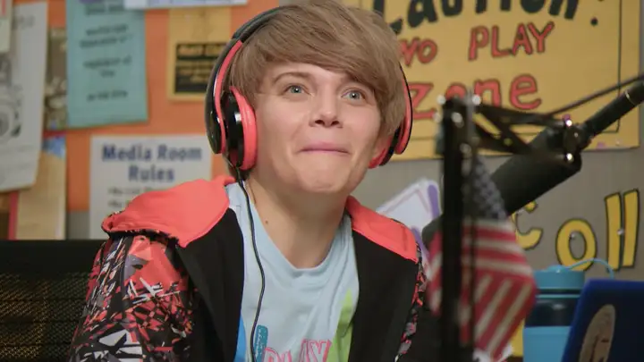 Callin' Collin: Do I Have a Girlfriend?
