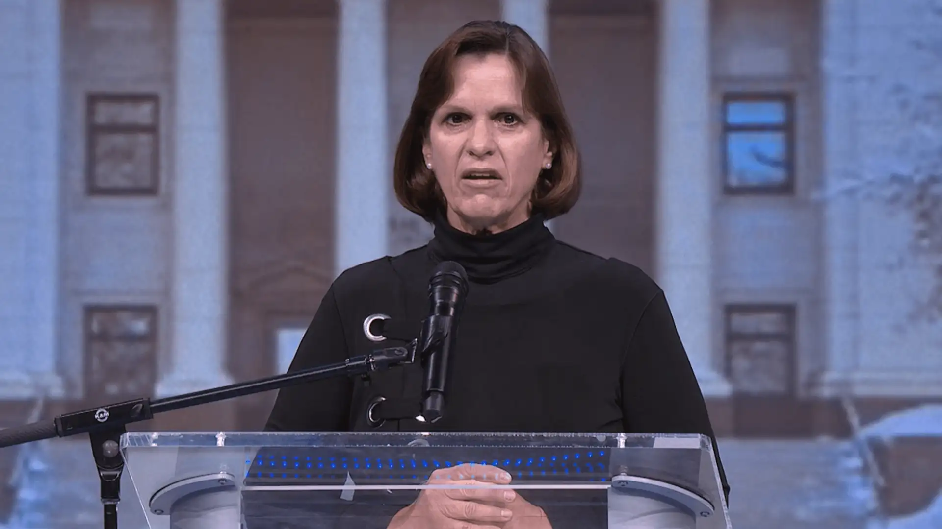 Kevin J. Worthen | Persevere in Unity / Peggy S. Worthen | Gratitude Amid Chaos