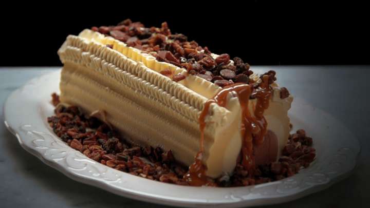 Pop Goes the Cake