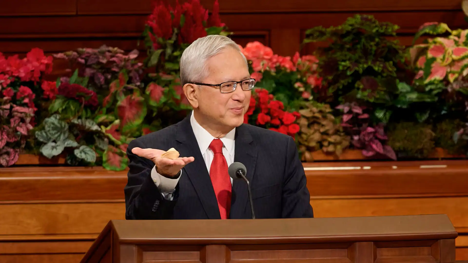 Gerrit W. Gong | No One Sits Alone