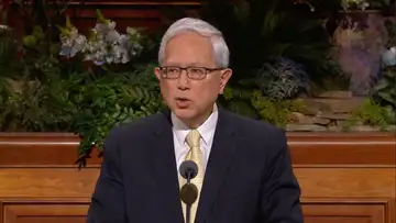 Gerrit W. Gong | Tis Eastertide: No One Walks Alone