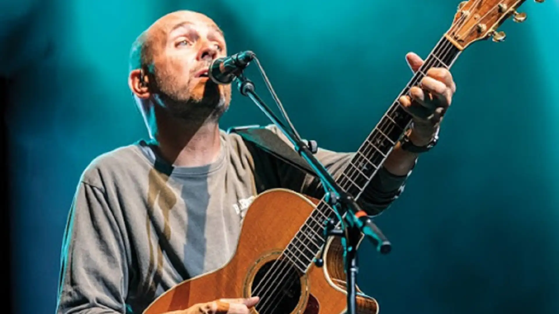 Lisa's Christmas Music Sampler: Peter Breinhold