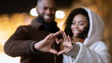 Valentine's Day Special: Keeping Love Alive, Love Songs, Valentine's Dinner