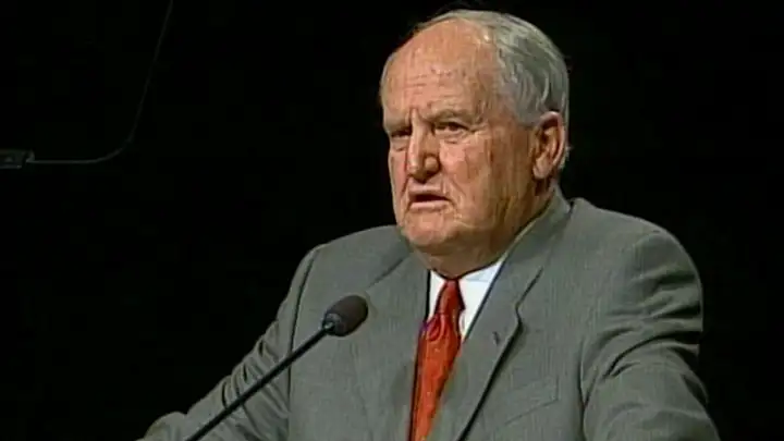 Lavell Edwards (4-10-01)