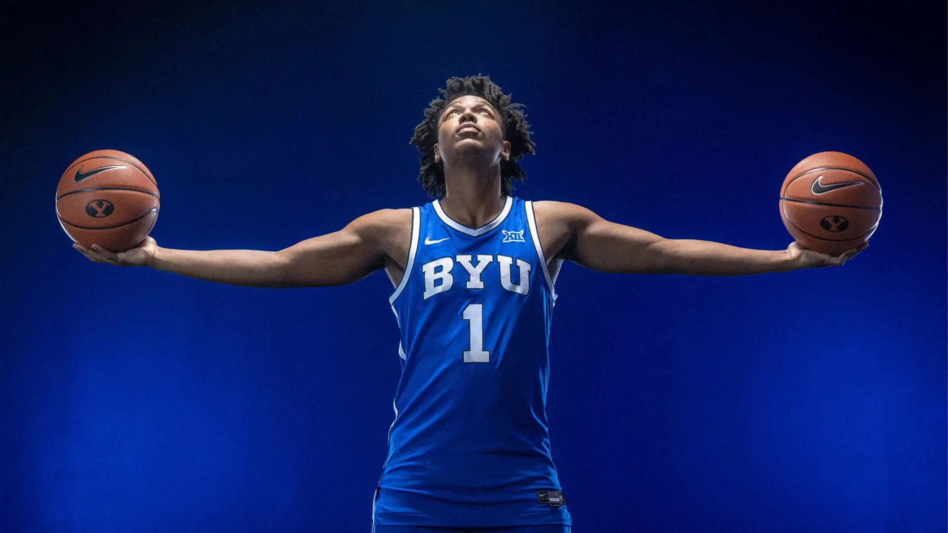 Robert Wright III Signs, the Cougars Sail!