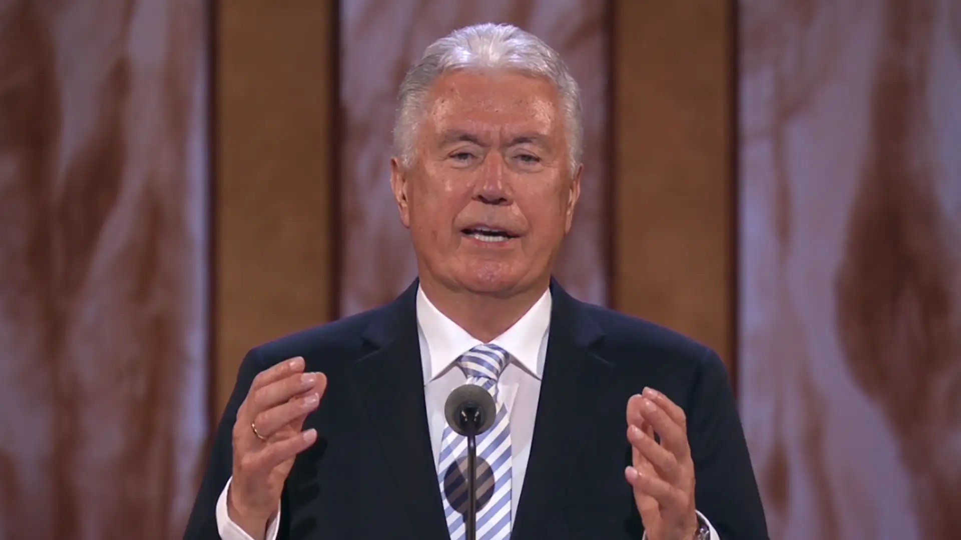 Elder Dieter F. Uchtdorf | God among Us