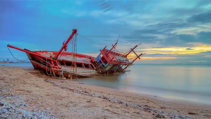 When Two Ships Found Themselves Marooned on the Same Island