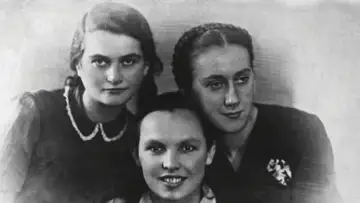 The Women Who Battled Hitler