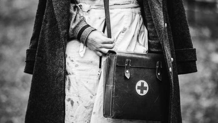 What We Can Learn From WWII Nurses