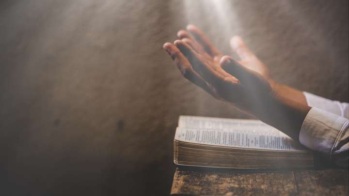 Christ Lifts Us Up