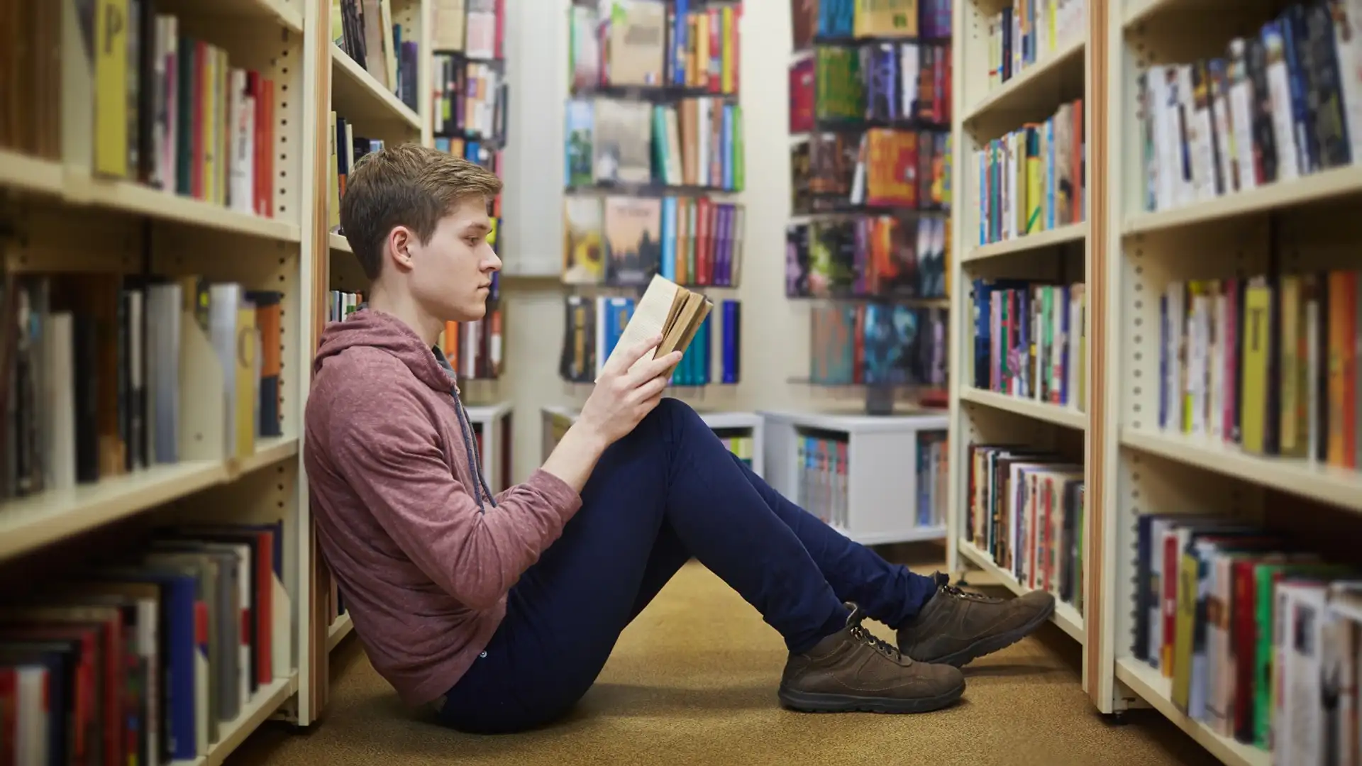 Mini Book Club: Gift Books for Teens