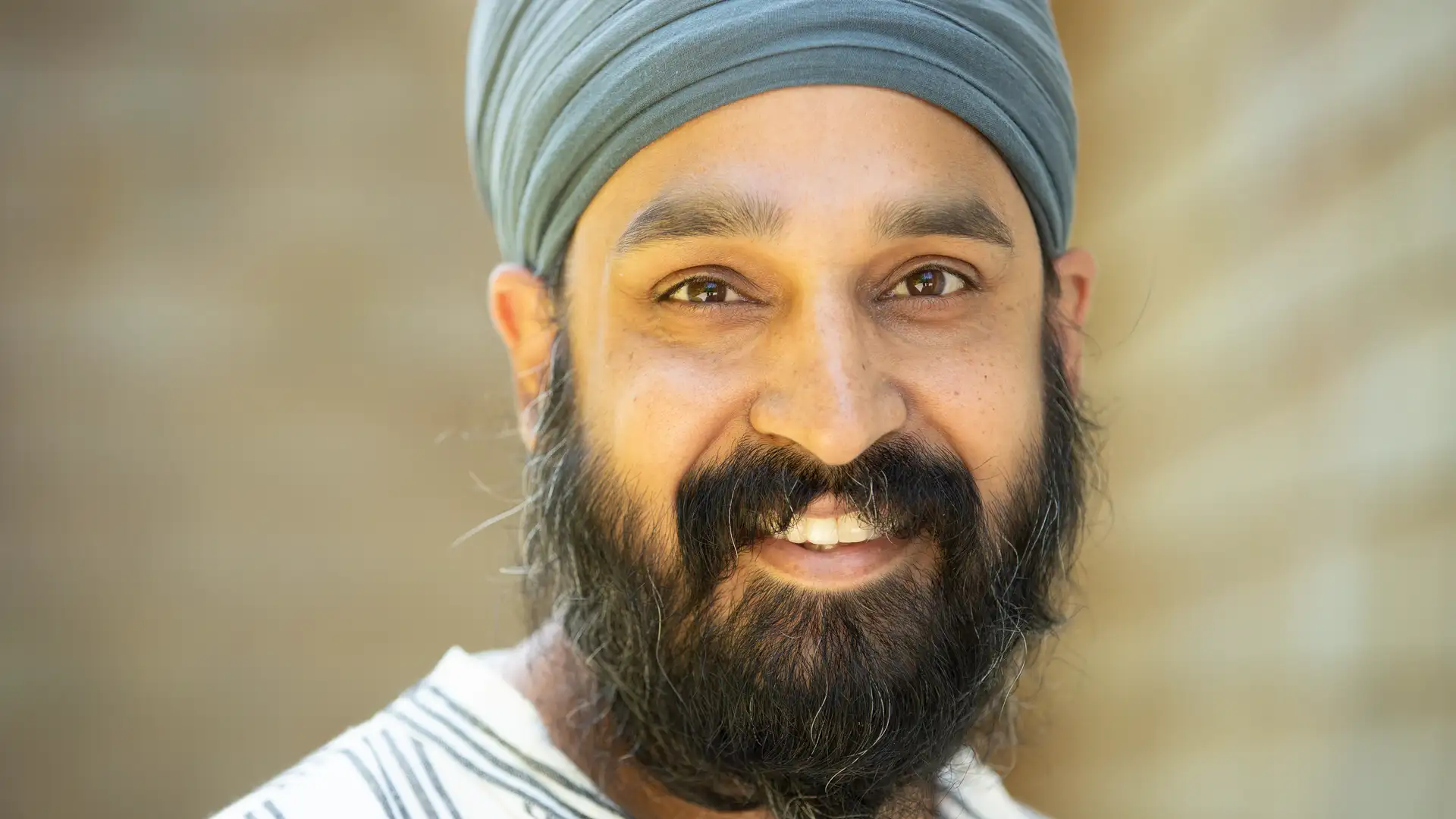 Ep. 127 Simran Jeet Singh: The Light We Give