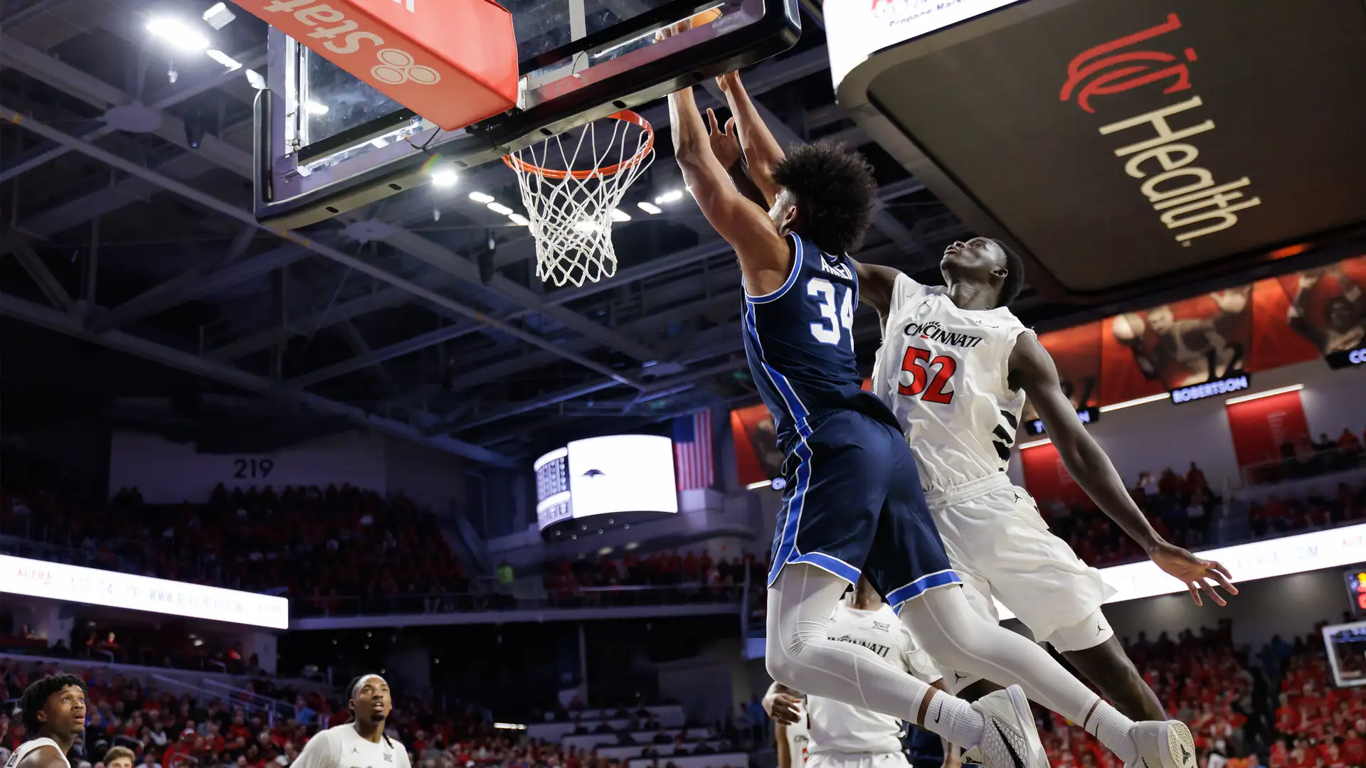 BYU Unable to Hold Off Cincinnati