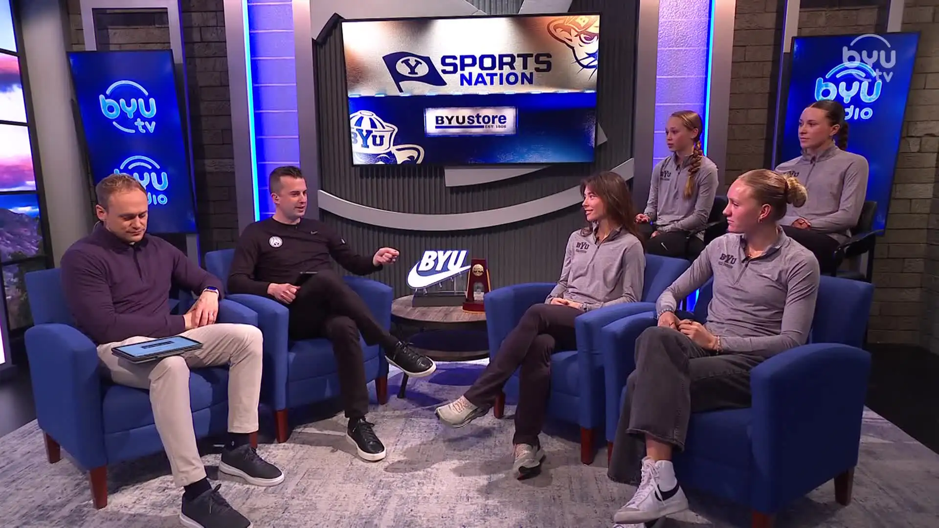 National Champions for Distance Medley Relay on the show!