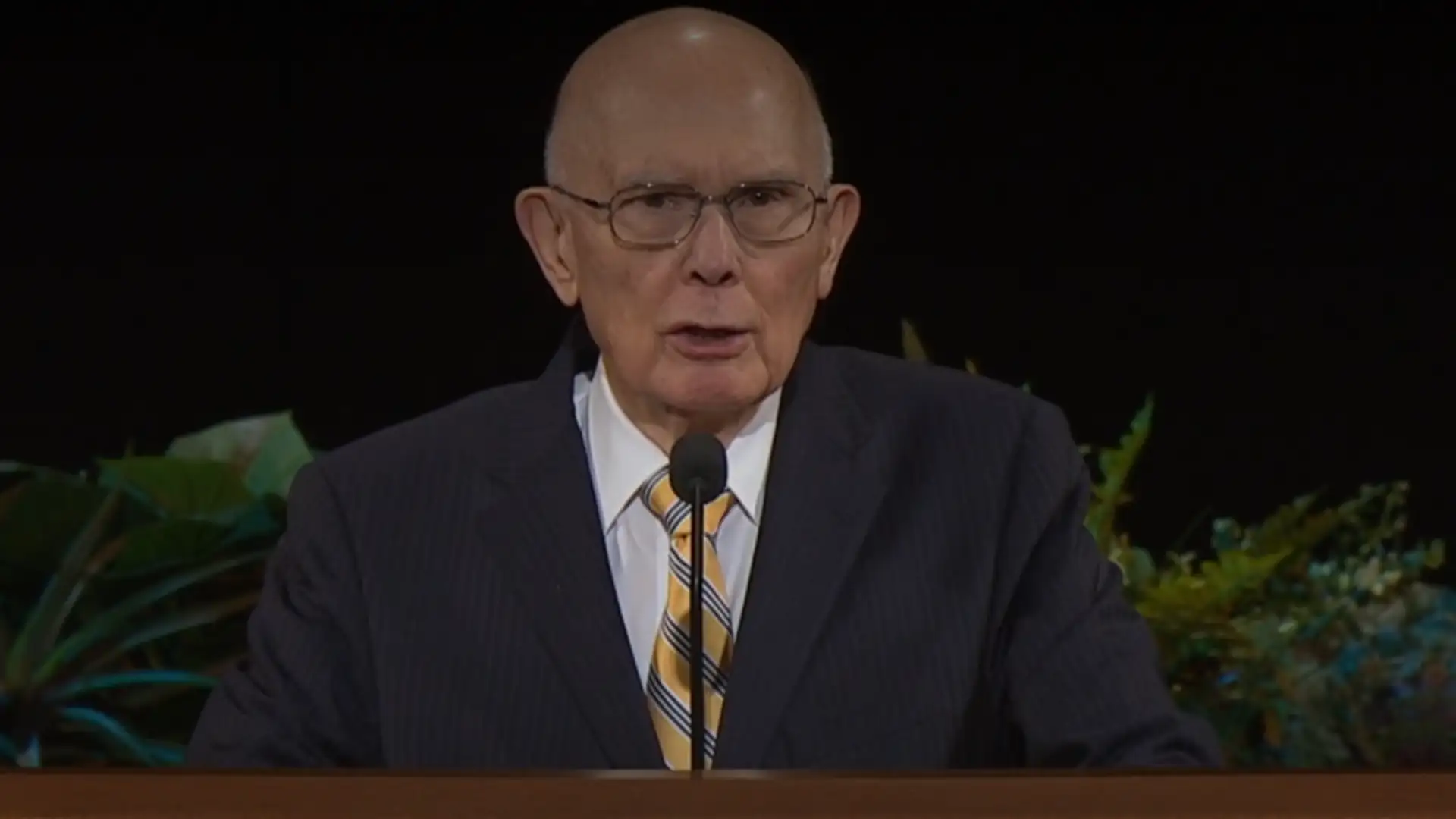 President Dallin H. and Sister Kristin Oaks | Faith