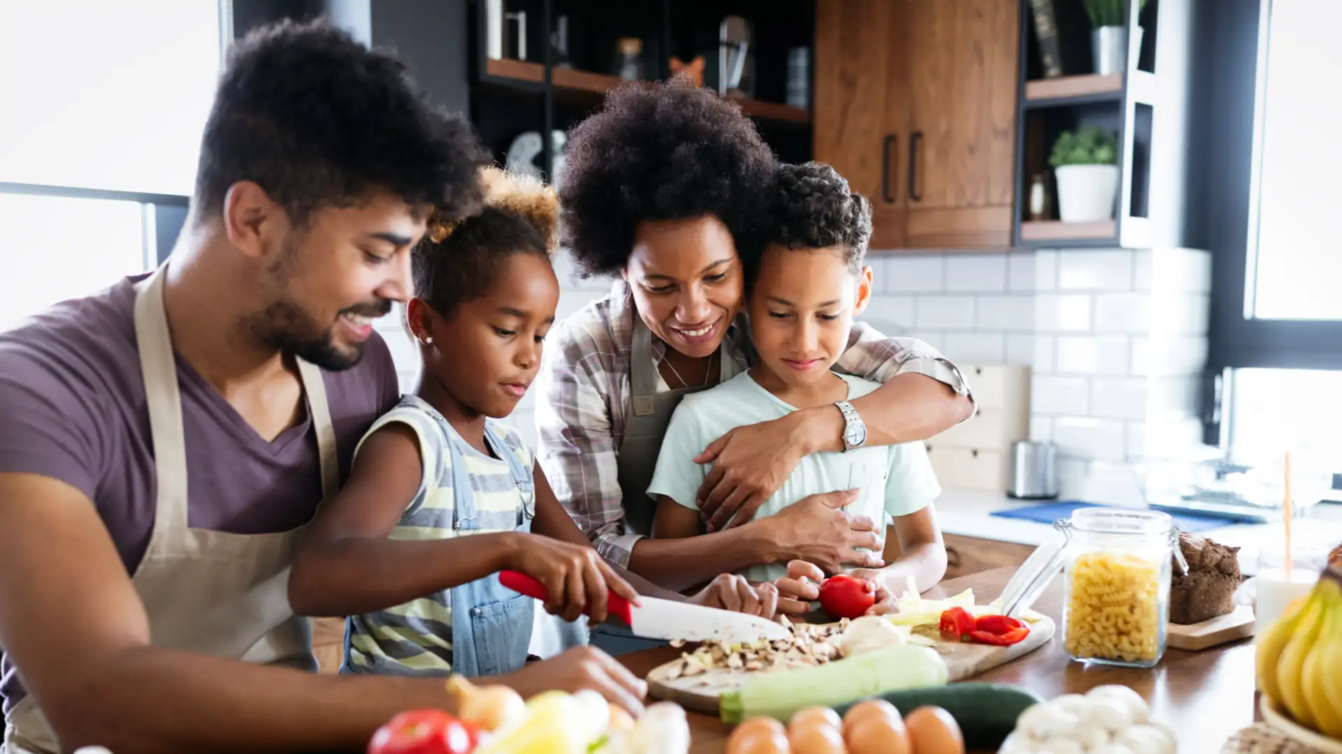 Ep. 20: "Kitchen Closed: Forming Healthier Habits at Home" with Miki Eberhardt