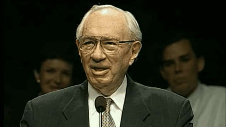 President Gordon B. Hinckley | Stand Up for Truth